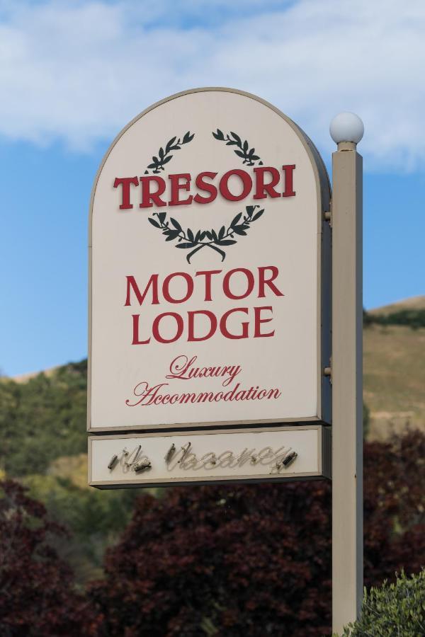 Tresori Motor Lodge Акароа Экстерьер фото
